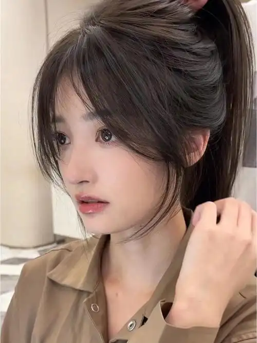 女生减龄瘦脸刘海#八字刘海#中分刘海十分时尚,还很清纯大方,修脸效果