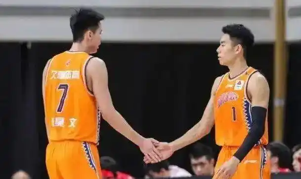 cba三消息上海后卫堪比外援哈达迪狂砍三双王子瑞生涯新高