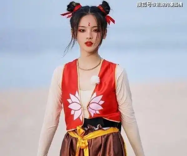 杨超越发文晒黄昏美照,妈妈亲自缝制床单很抢眼,扮演哪吒太灵动_网友