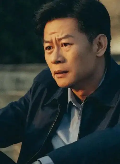 演员李健  42岁因《狂飙》走红娶初恋是个顾家的好男人