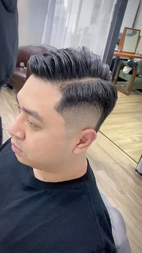 男士油头二八分