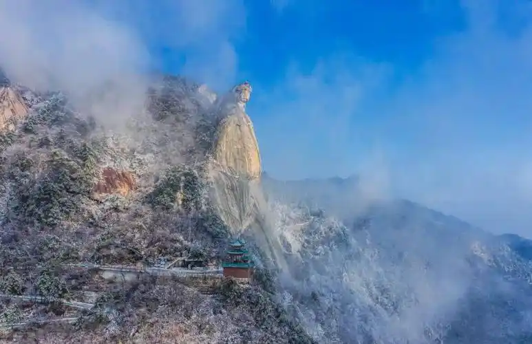 雪后龟峰山美如水墨画卷_景区_遗属_军人