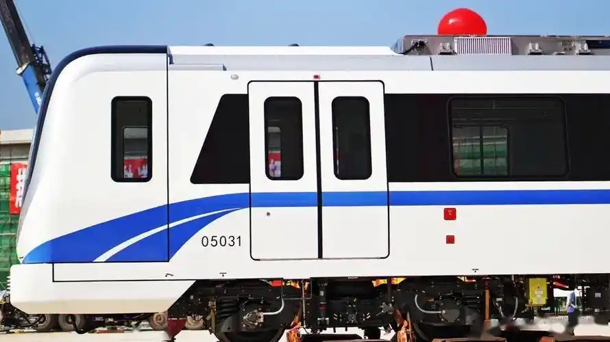 南宁地铁将迈入全自动驾驶时代广西首列全自动驾驶地铁列车交付开通