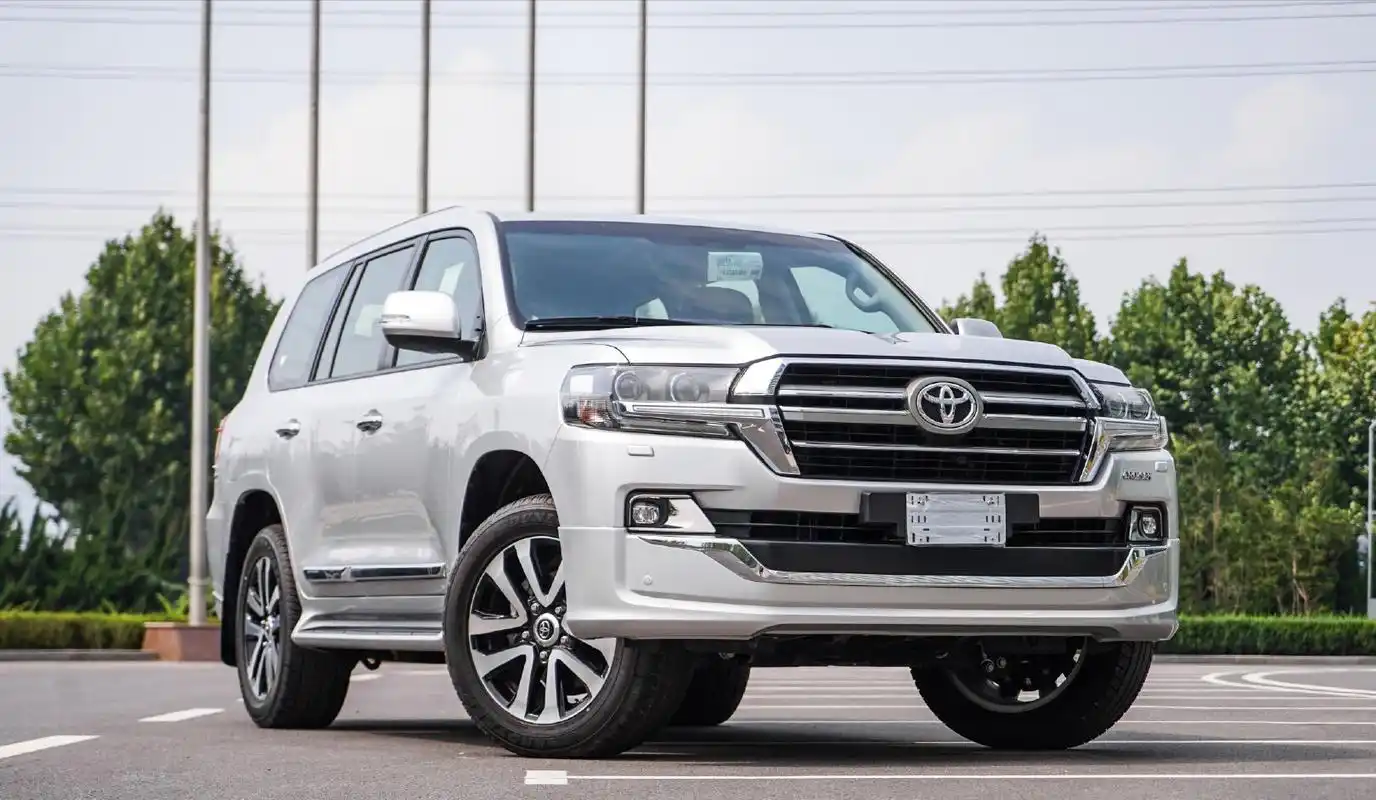 最便宜的丰田兰德酷路泽,6缸动力 四驱,落地60万,比宝马x5霸气