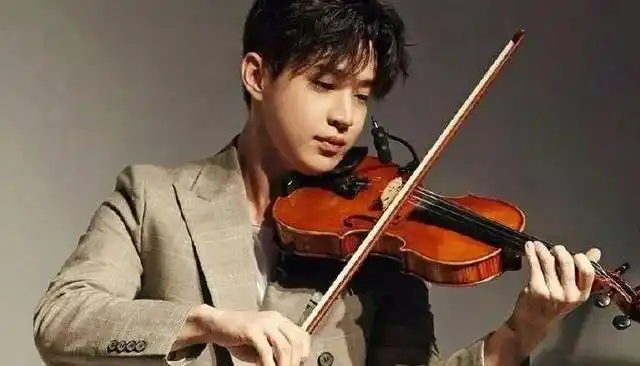 街舞4发布全新海报,王力宏师弟刘宪华加入,4位队长全在韩国出道