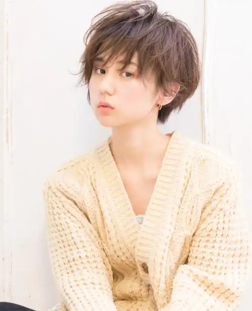 脸大剪什么发型好看图片 款适合脸大脸圆女生的发型