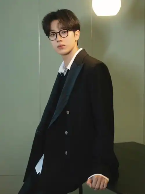 赖冠霖t风格论坛