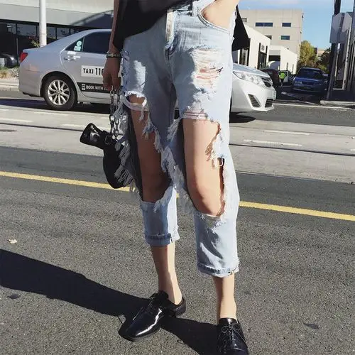 【13c】16夏 定制 超时髦 大破洞bf风 水洗磨破浅浅蓝牛仔裤 ed30