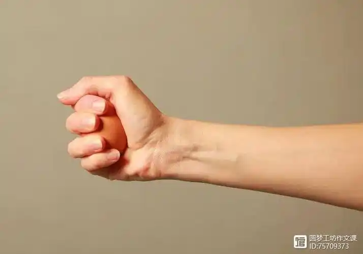 小帅陈哥哥 ‖ 一堂捏鸡蛋的作文课