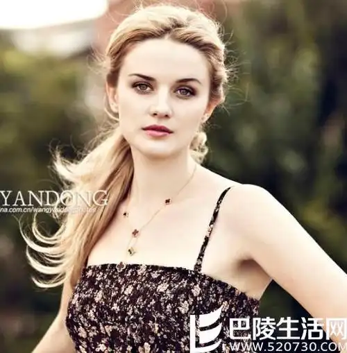 神犬小七2外国女演员伊莉莎饰演驯兽师 被赞演技了得 / 比乐族