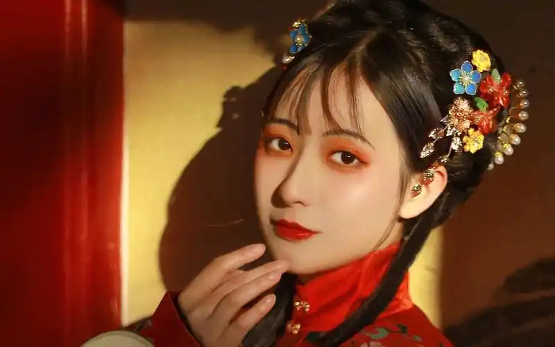 抖音古装新娘图片-美女壁纸 - 壁纸家