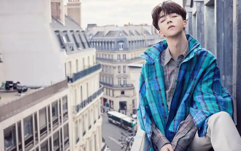 陈立农前卫帅气桌面壁纸