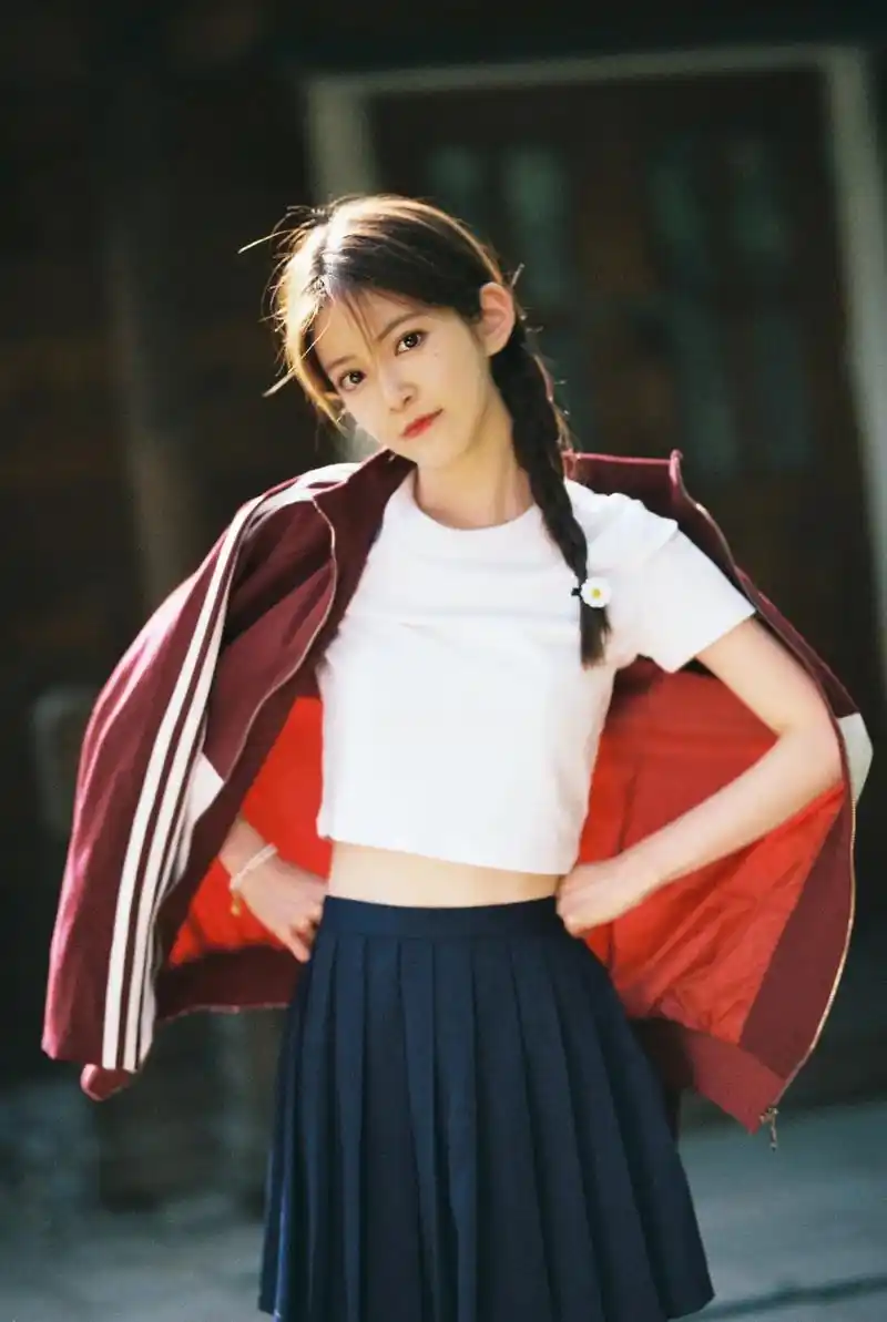 好甜的歌呀呀呀! #冬日暖星季 #甜妹歪头杀 - 抖音