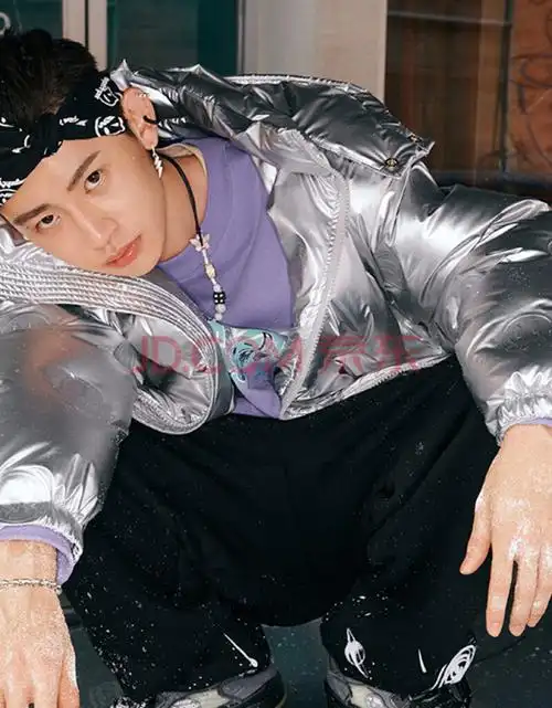 beaster官方小鬼联名羽绒服小恶魔明星同款可拆卸帽子印花时尚保暖