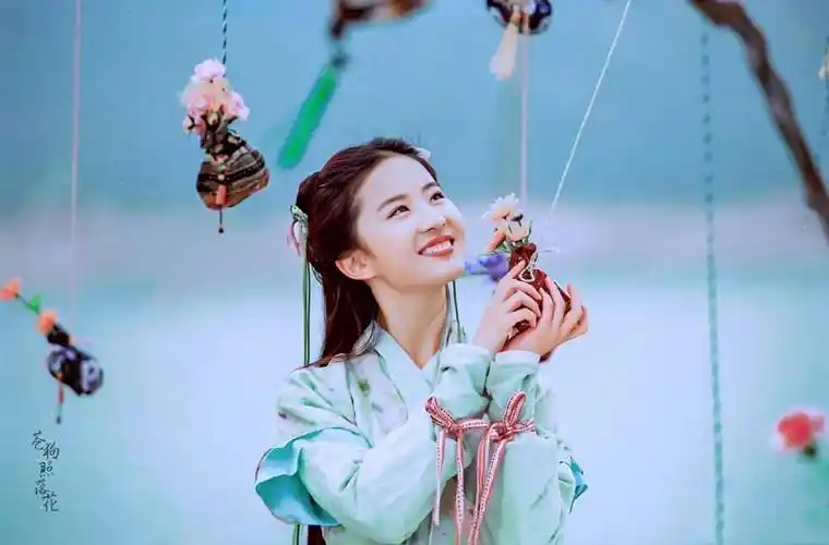 舒畅庆祝神仙姐姐刘亦菲生日,梦回金粉世家灵儿_赵灵儿_仙剑奇侠传