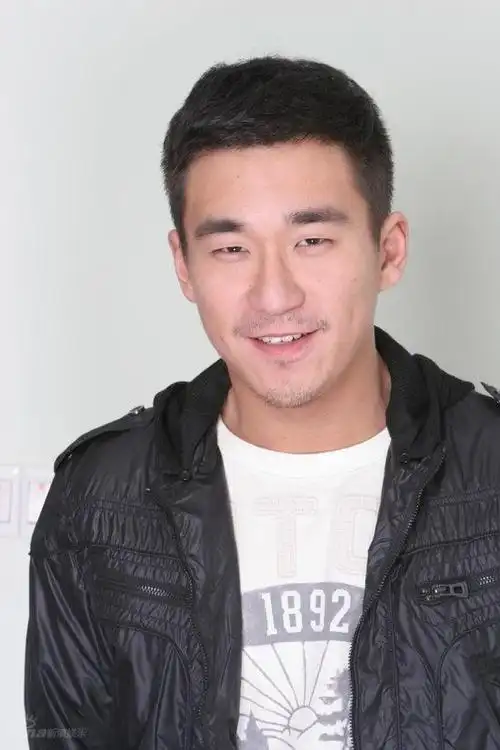 资料图片孽债2主演张默定装照42