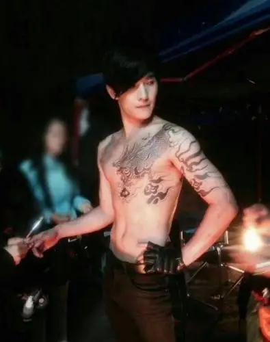 《盗墓笔记》即将开拍新电影,井柏然杨洋共争张起灵一角