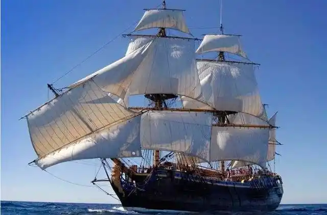 目前世界上最大的可航行木帆船,欢迎围观!_手机搜狐网