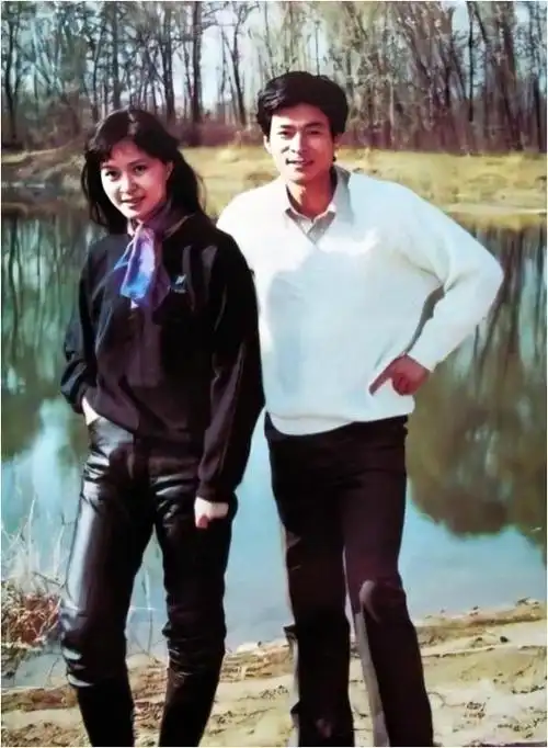 著名导演陈国星与女星方舒离婚30年如今现状如何