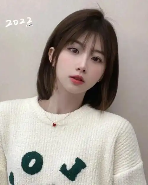 矮个子女生短发发型图片