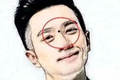 山根有痣面相的男人运势如何