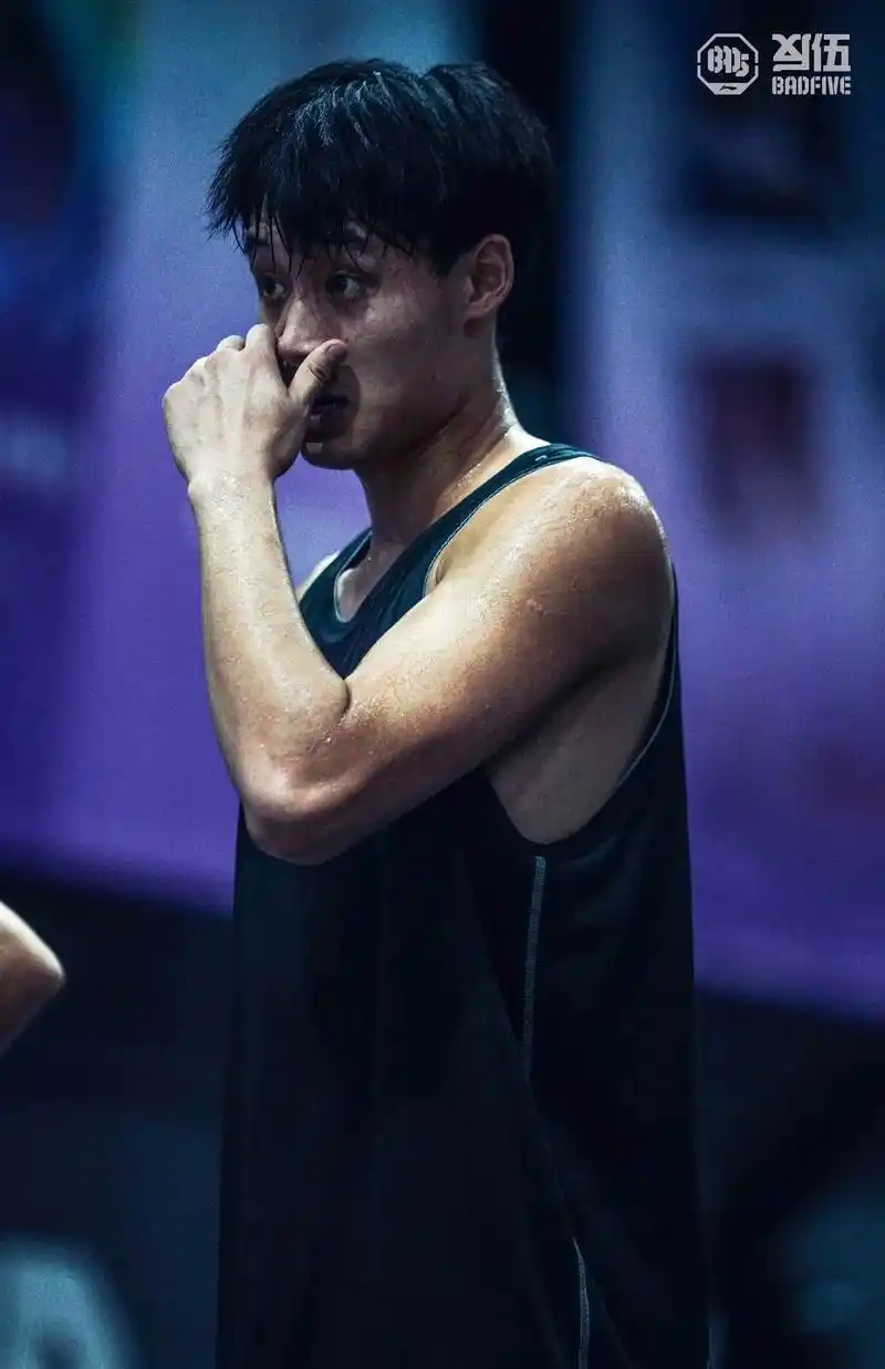 李宁反伍制燥97.防守 体力 终结 比赛细节… 从自己身上找 - 抖音