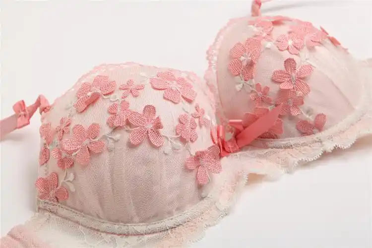 千之野新8863日系少女内衣刺绣花朵蕾丝边聚拢调整文胸套装 批发