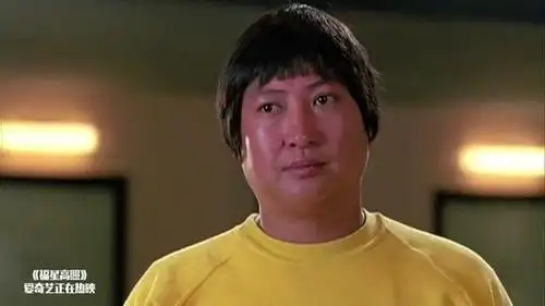 洪金宝36岁女儿至今还未嫁,看到照片后,网友:这谁敢娶?