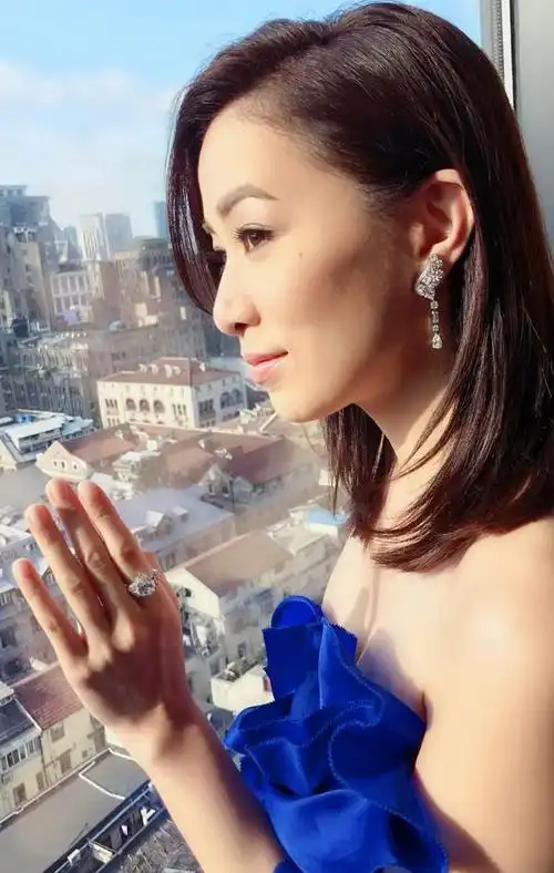 46岁依然保持22岁选美时的身材,余诗曼的秘诀是什么?