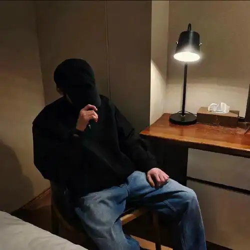 不露脸男生头像