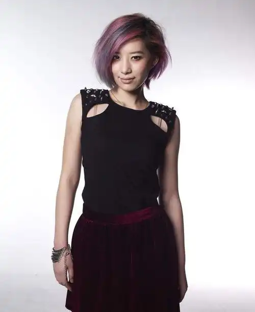 李斯丹妮不一定腿粗,但岳云鹏一定是嘴欠,郭德纲也犯过同类错误