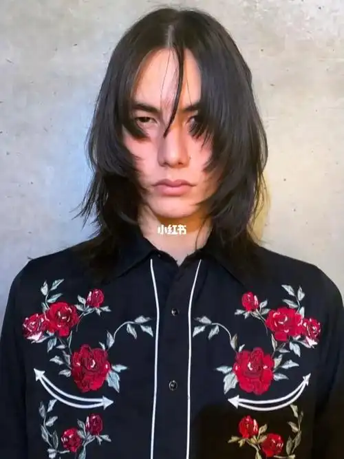 日系长发男生丨复古层次发型