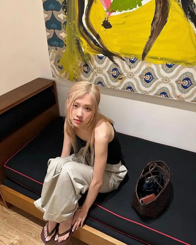 ins更新啦生活照#blackpink #rose朴彩英 - 抖音