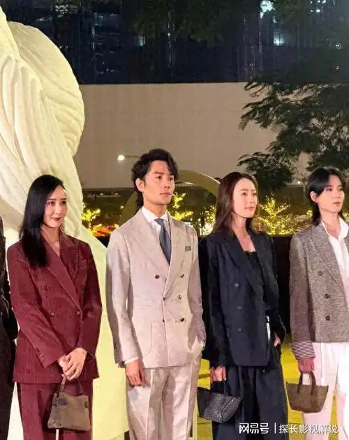 43岁王凯久违亮相!脸凹身材消瘦成老嫂子,模样大变不敢认!