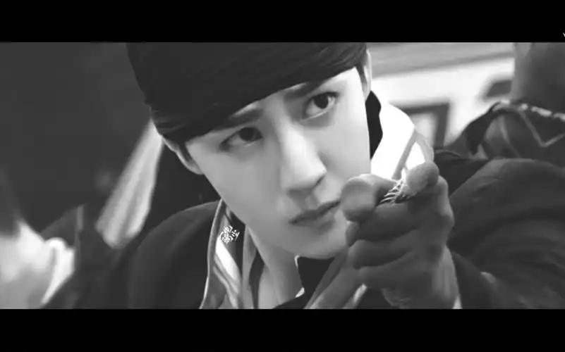 王一博72索隆 受尽苦难而不厌 此乃阿修罗之道