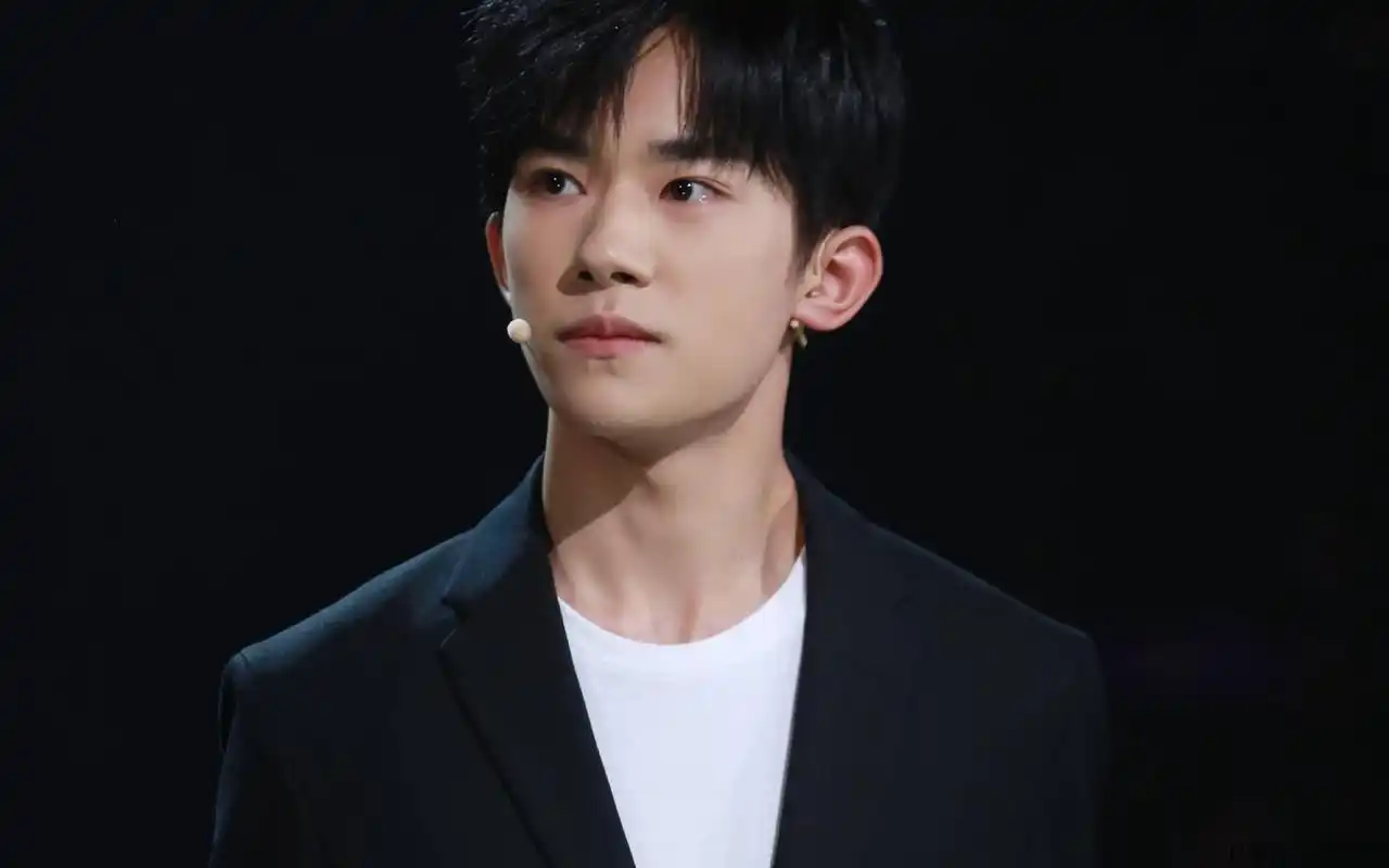 易烊千玺的八字命局解析 命中注定并非上等婚配