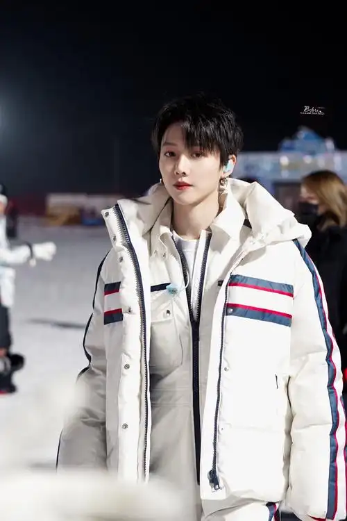 刘雨昕冬梦之约路透!_高清图集_新浪网