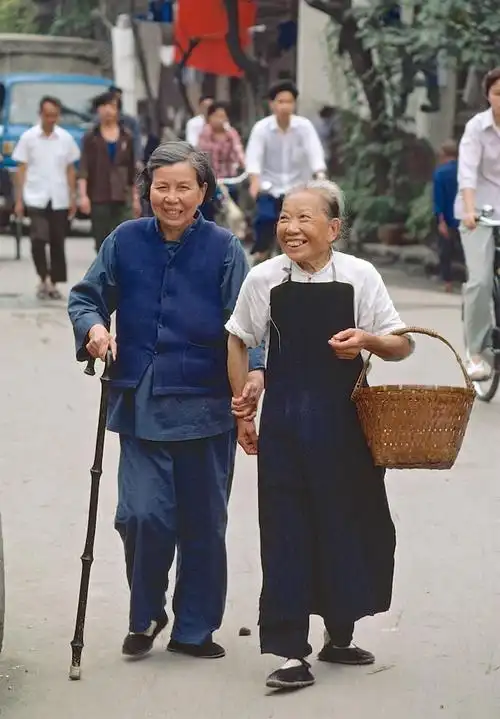 1982年的老照片,仿佛看到了过去的自己