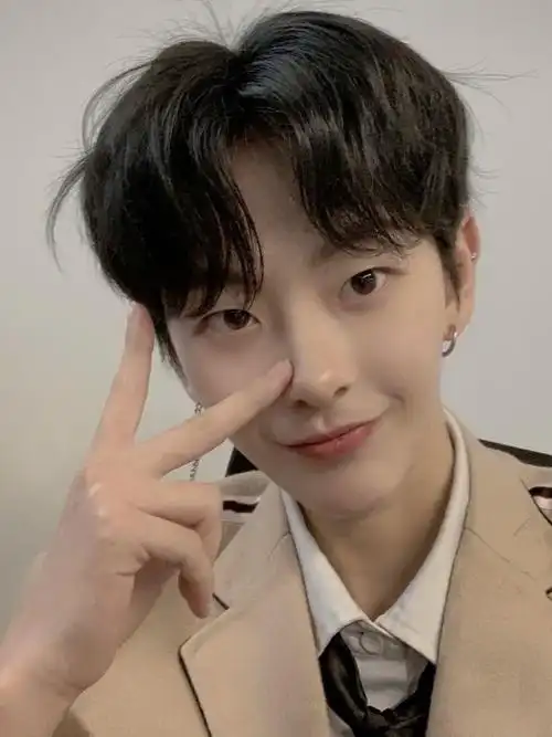 假发男短发帅气自然韩版中分刘海学生短卷发时尚蓬松男士全头套式