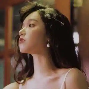 港风复古女生头像