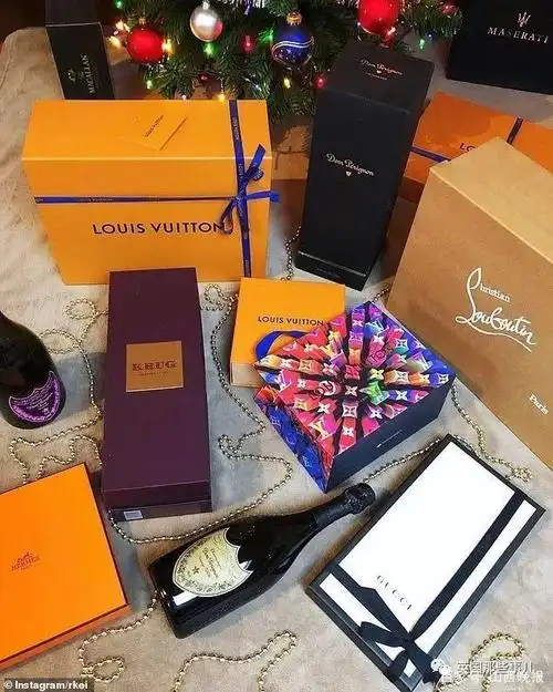 全球富二代晒圣诞礼物炫富,没想到却引起了国外网友们的批判