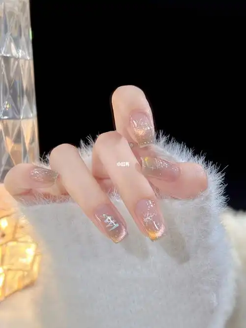 秋意浓粉嫩温柔法式猫眼美甲教程分享