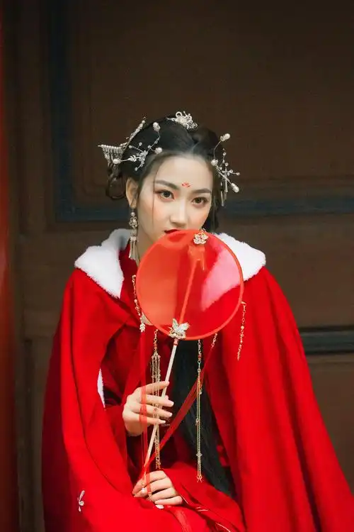 古风|这个冬季,红衣汉服美醉了