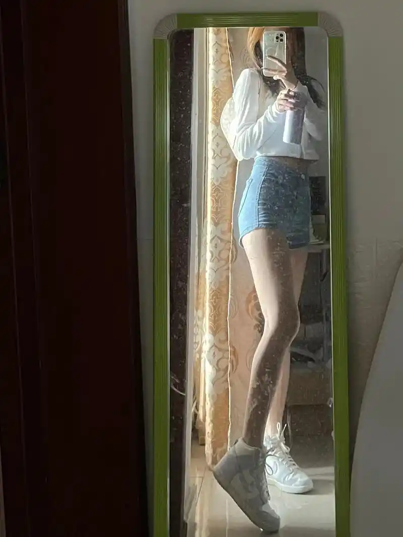 听说全网都在晒,我也跟个风,身高162厘米,体重94斤,上衣 - 抖音