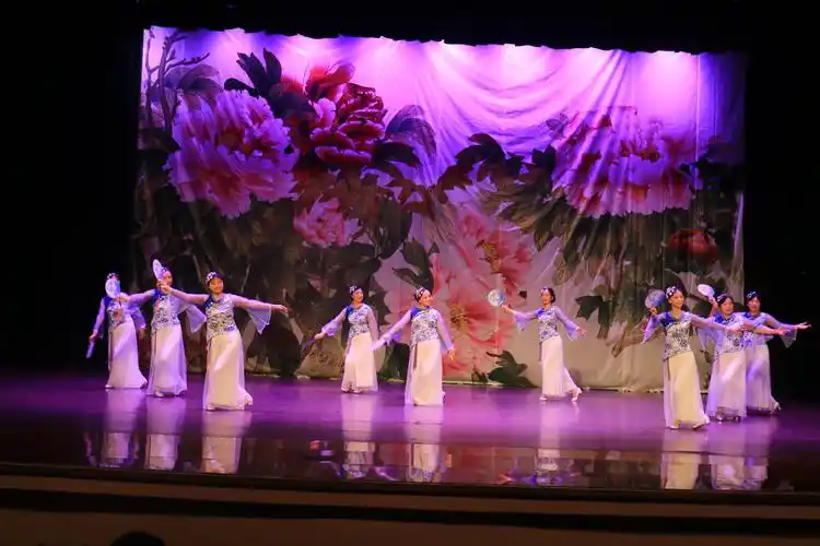 2018庆祝教师节文艺晚会第一场(文化公园中心舞台)