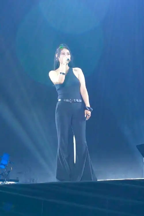 袁娅维音乐节唱到横膈膜岔气##袁娅维38秒拉麦好绝