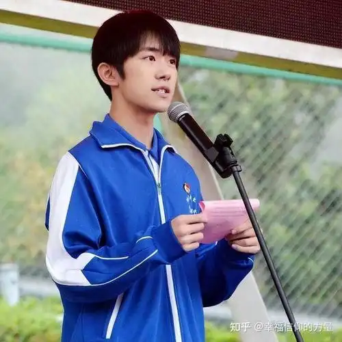 别人多百倍的辛苦他的高考成绩有足足473分,高出湖南艺考分数线132分