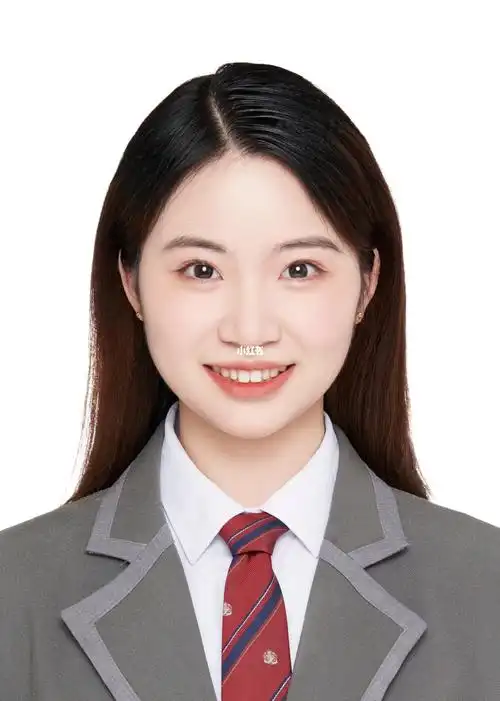 因为教资报名要六个月内的证件照才发现自己上一张证件照已经是三年前