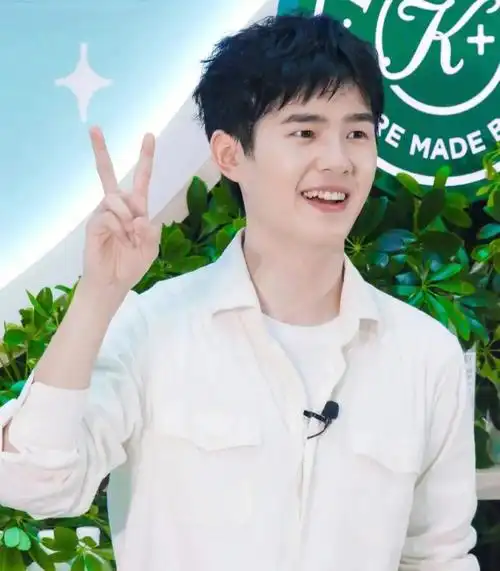 刘昊然出道3000天啦