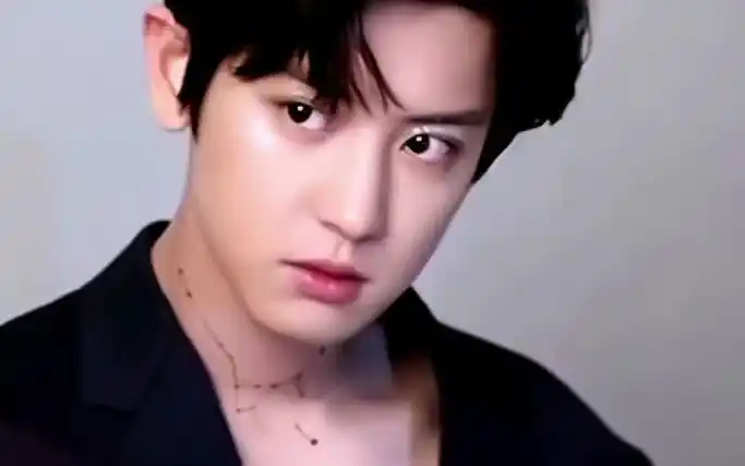 桃花眼的反差 #朴灿烈 #鹤九不96